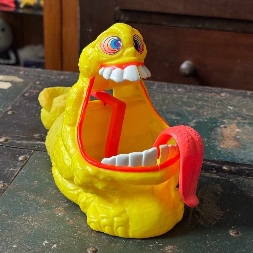 VTG 1980S REAL GHOSTBUSTERS SLUDGE BUCKET COMPLETE w/TONGUE GOOPER GHOST